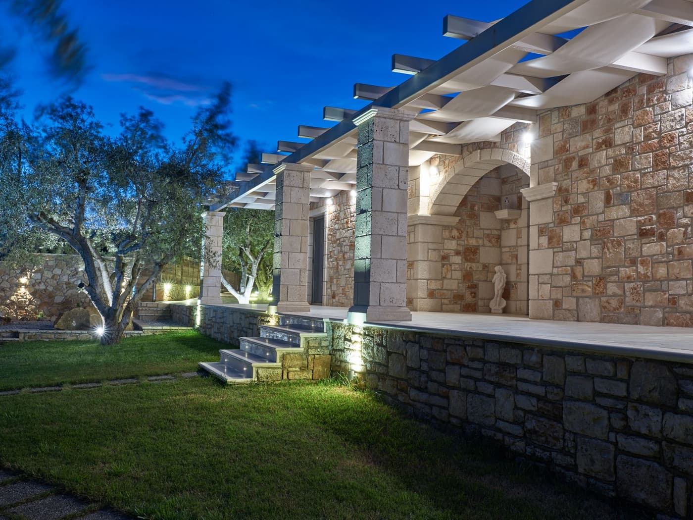 Villa Avra-Keri Lake — luxury villa photo 29