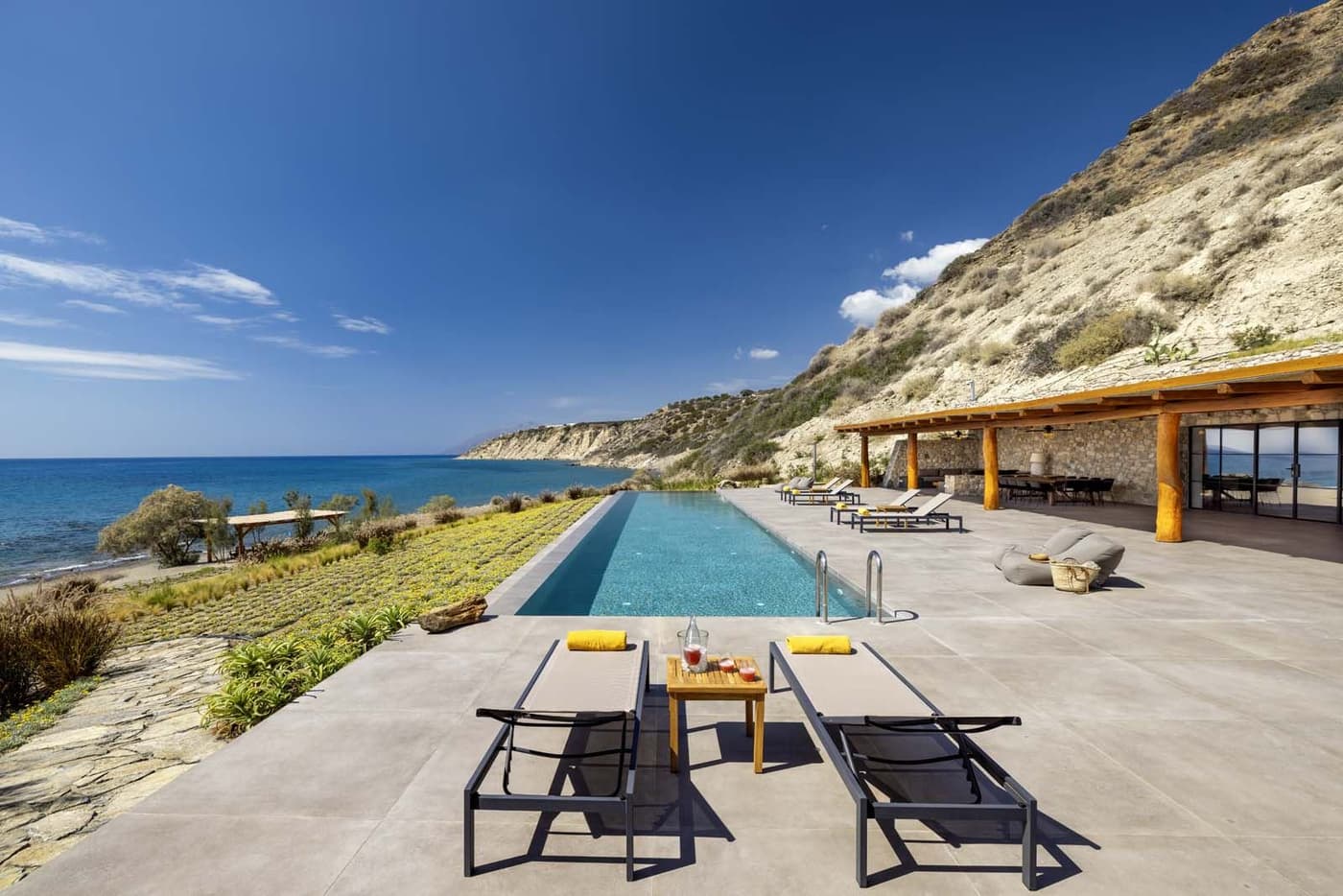 Beach House Arvi East — luxury villa photo 3
