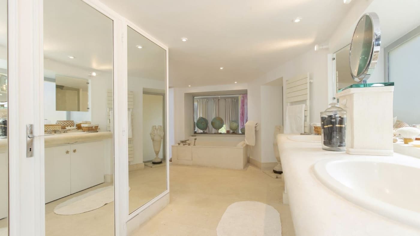 Villa La Crique — luxury villa photo 3