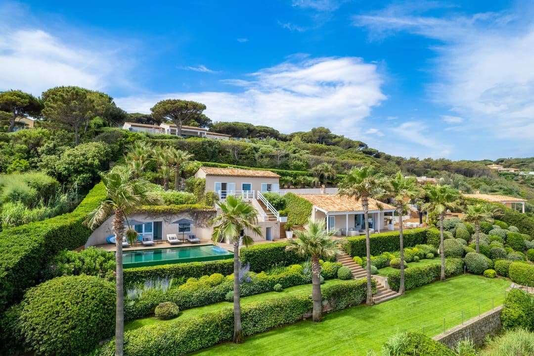 Villa Pieds dans l Eau — luxury villa photo 1