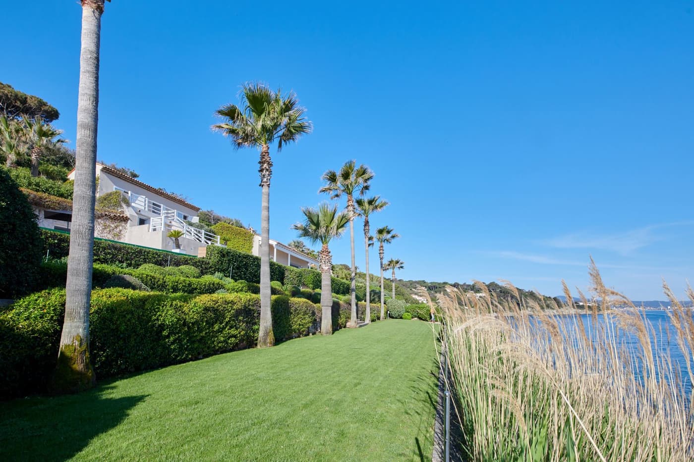Villa Pieds dans l Eau — luxury villa photo 2