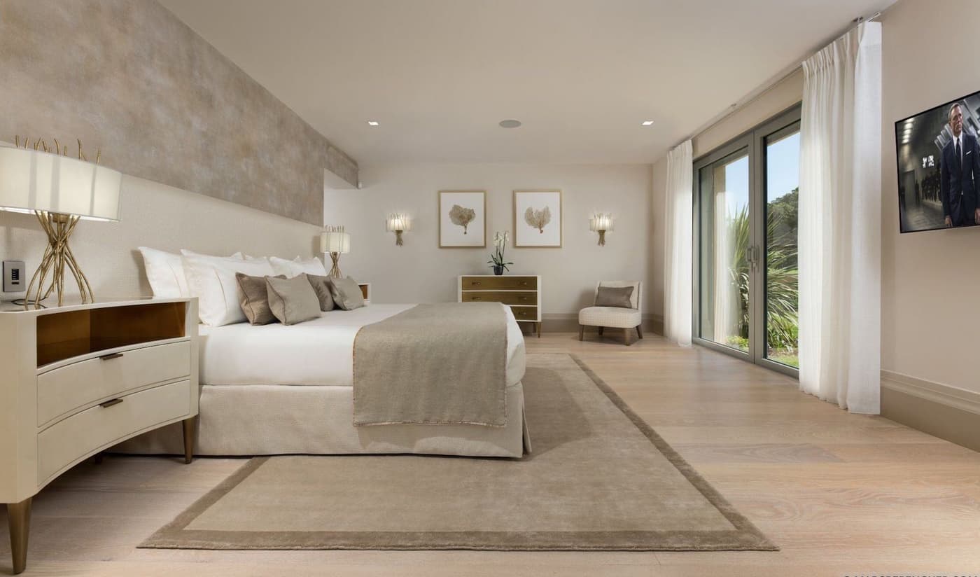 Villa Canoubwest — luxury villa photo 2