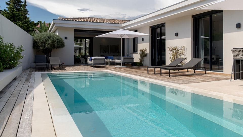 Villa Happy Blue — luxury villa photo 1