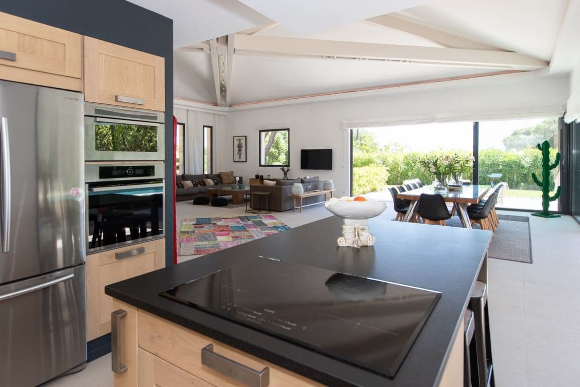 Villa L Oumede — luxury villa photo 3
