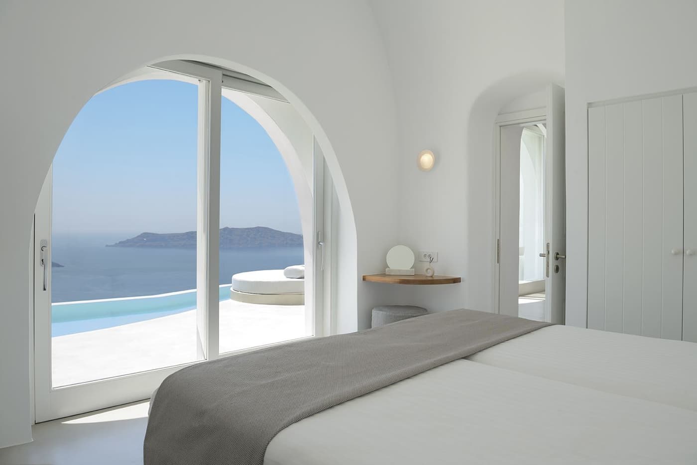 Villa Dio - Firostefani — luxury villa photo 3