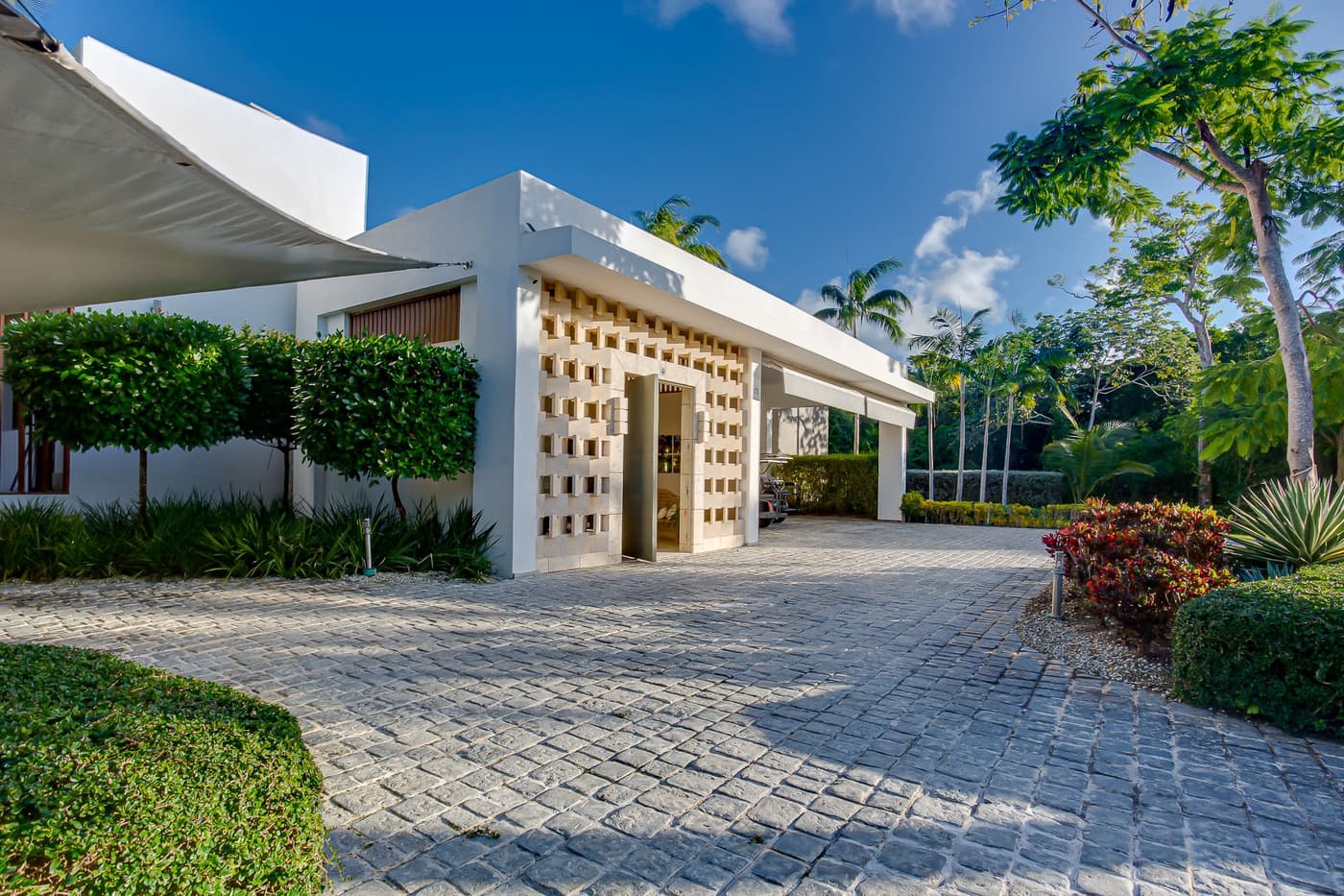 Hacienda C1 — luxury villa photo 172