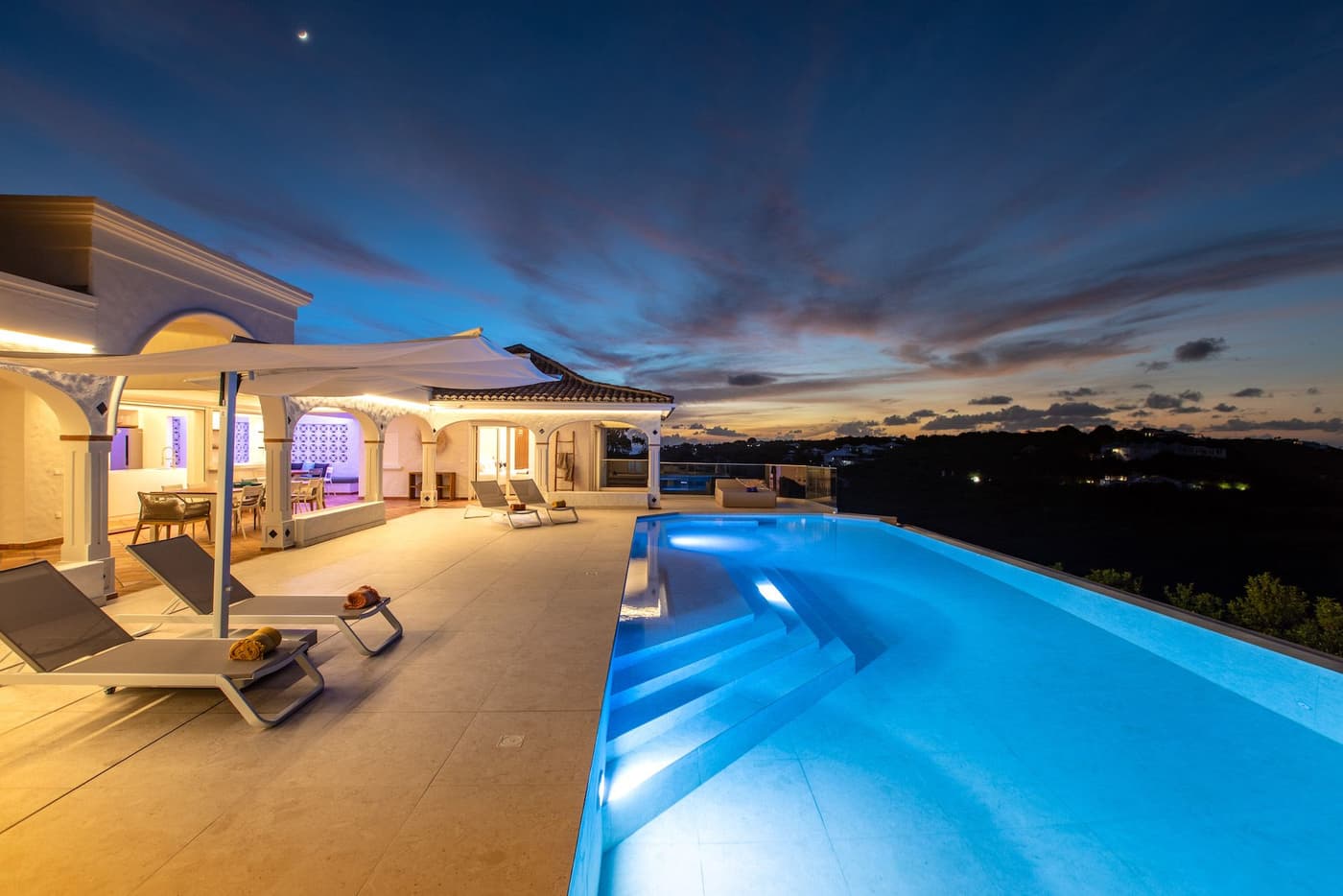 Villa Agama — luxury villa photo 2
