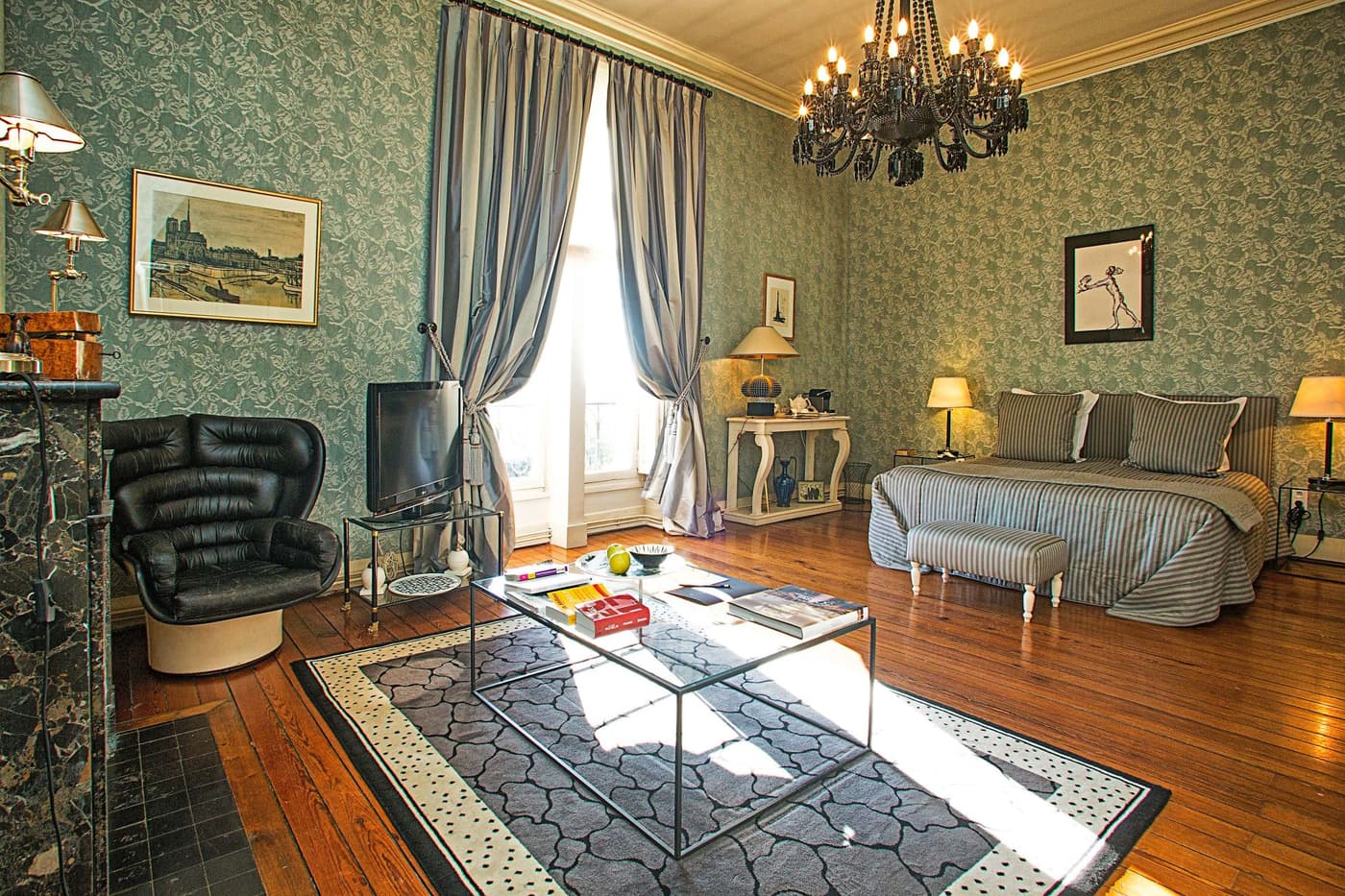 Chateau Pessac — luxury villa photo 41