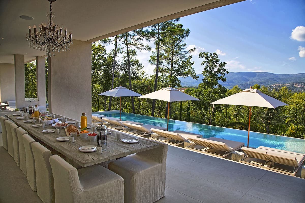 Villa Blanche — luxury villa photo 1
