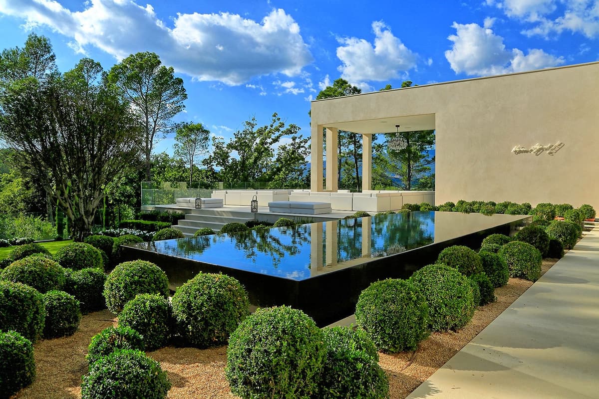Villa Blanche — luxury villa photo 1