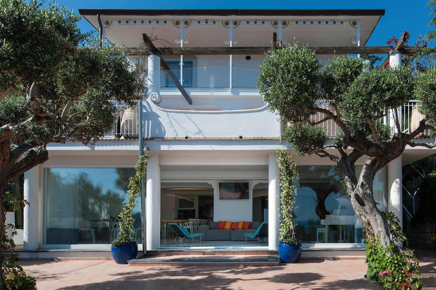 Villa Wisteria — luxury villa photo 2
