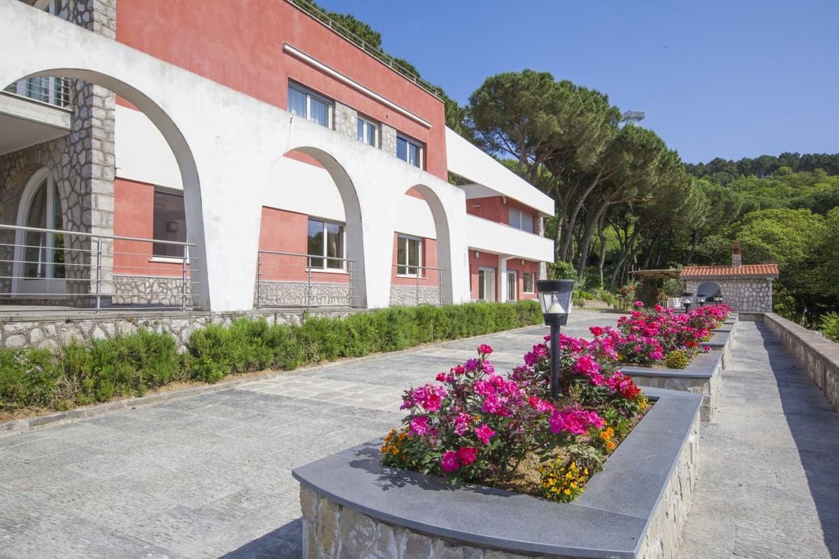 Villa Deco — luxury villa photo 1