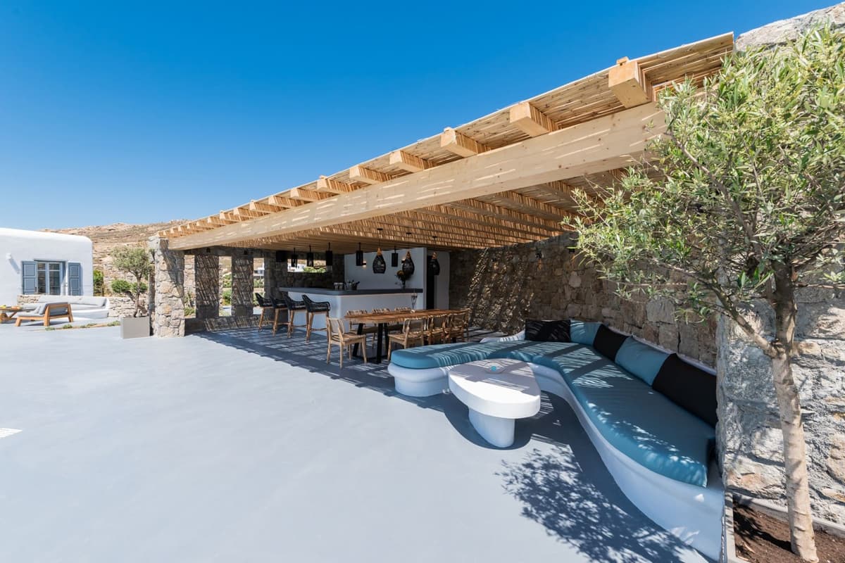 Villa Alti — luxury villa photo 2