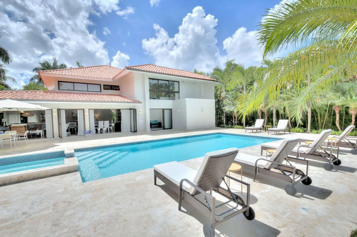 Villa Sharon — luxury villa photo 1