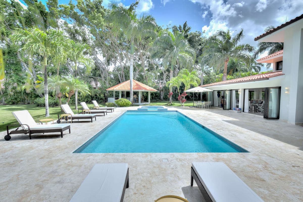 Villa Sharon — luxury villa photo 1