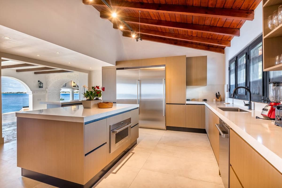 Villa Yla — luxury villa photo 1