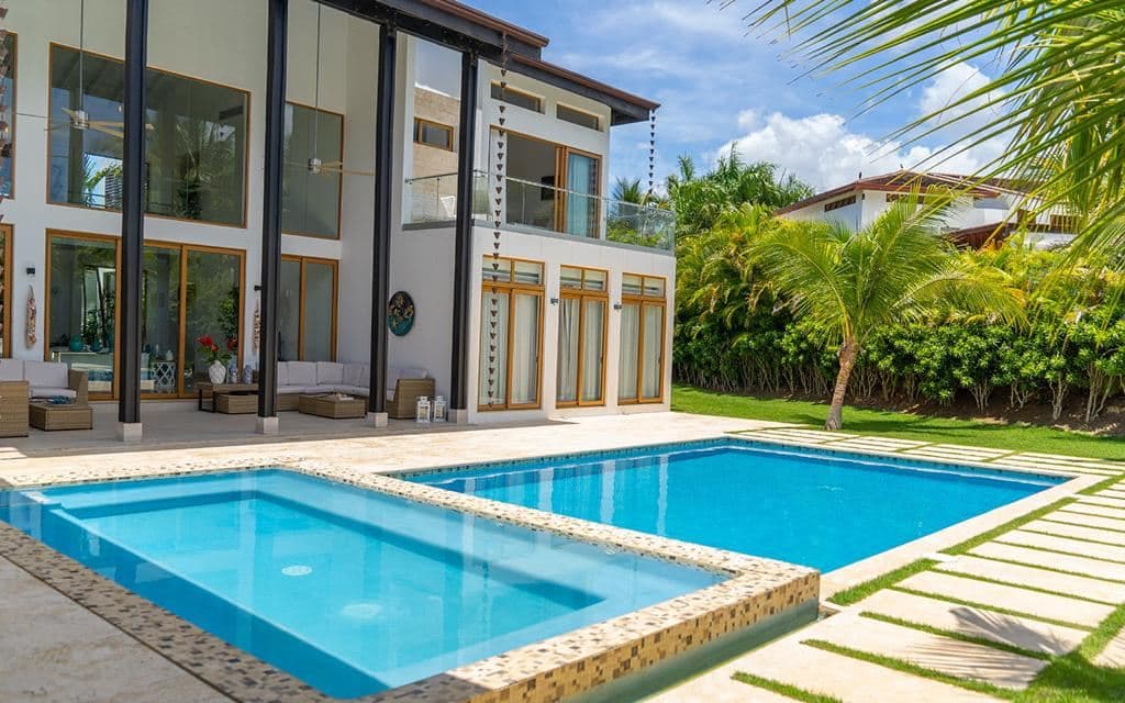 Villa Noa — luxury villa photo 1