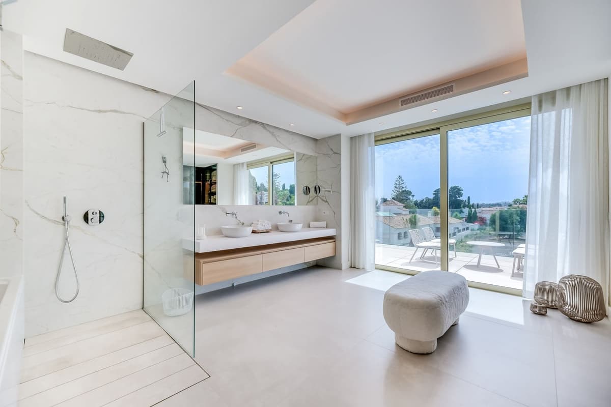 Villa Gold — luxury villa photo 3