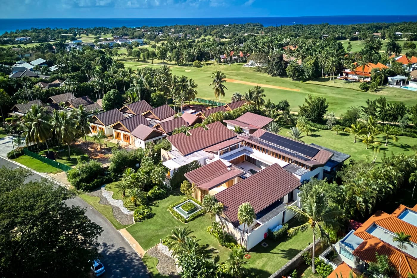 Palm West — luxury villa photo 70