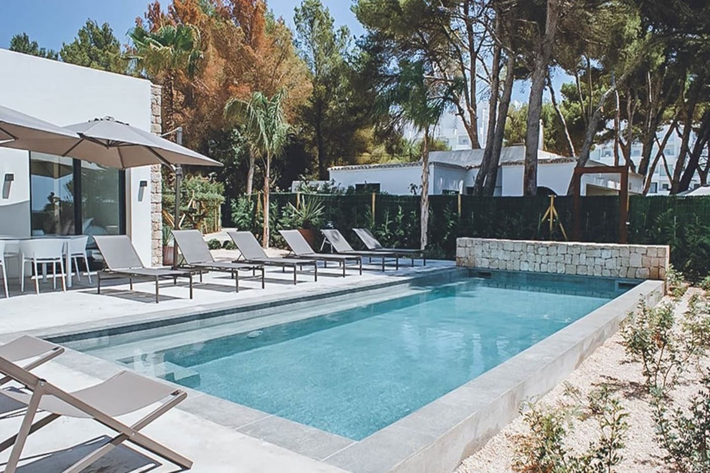 Villa Laha — luxury villa photo 1