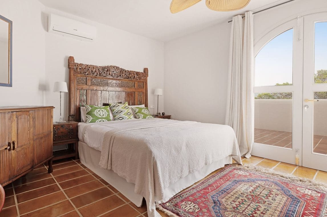 Villa Liuna — luxury villa photo 1