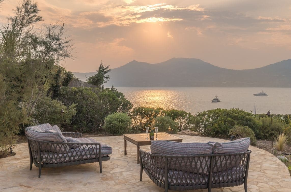 Villa Liuna — luxury villa photo 1