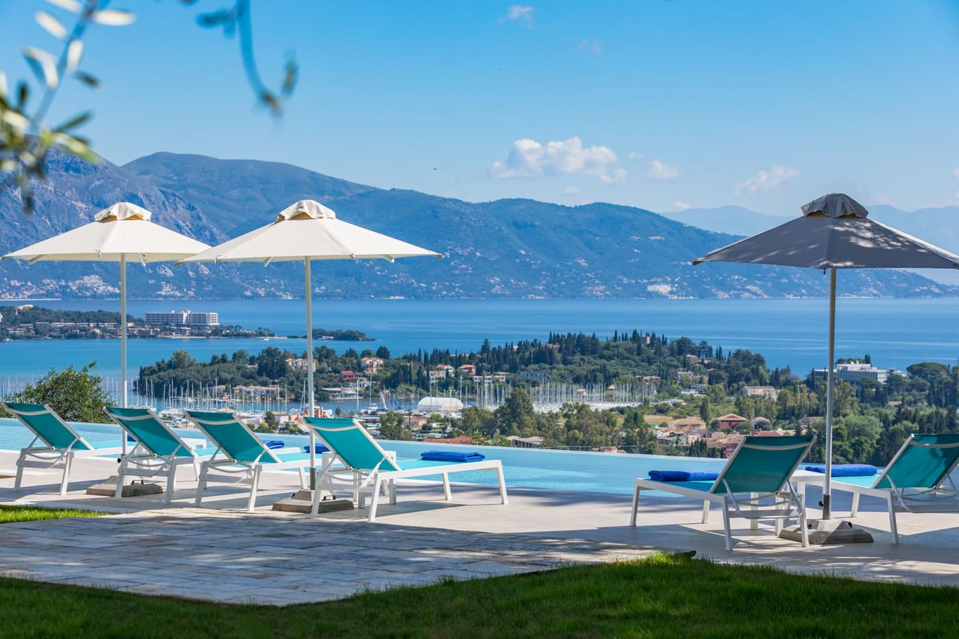 Skyline & Ionica Estate — luxury villa photo 1