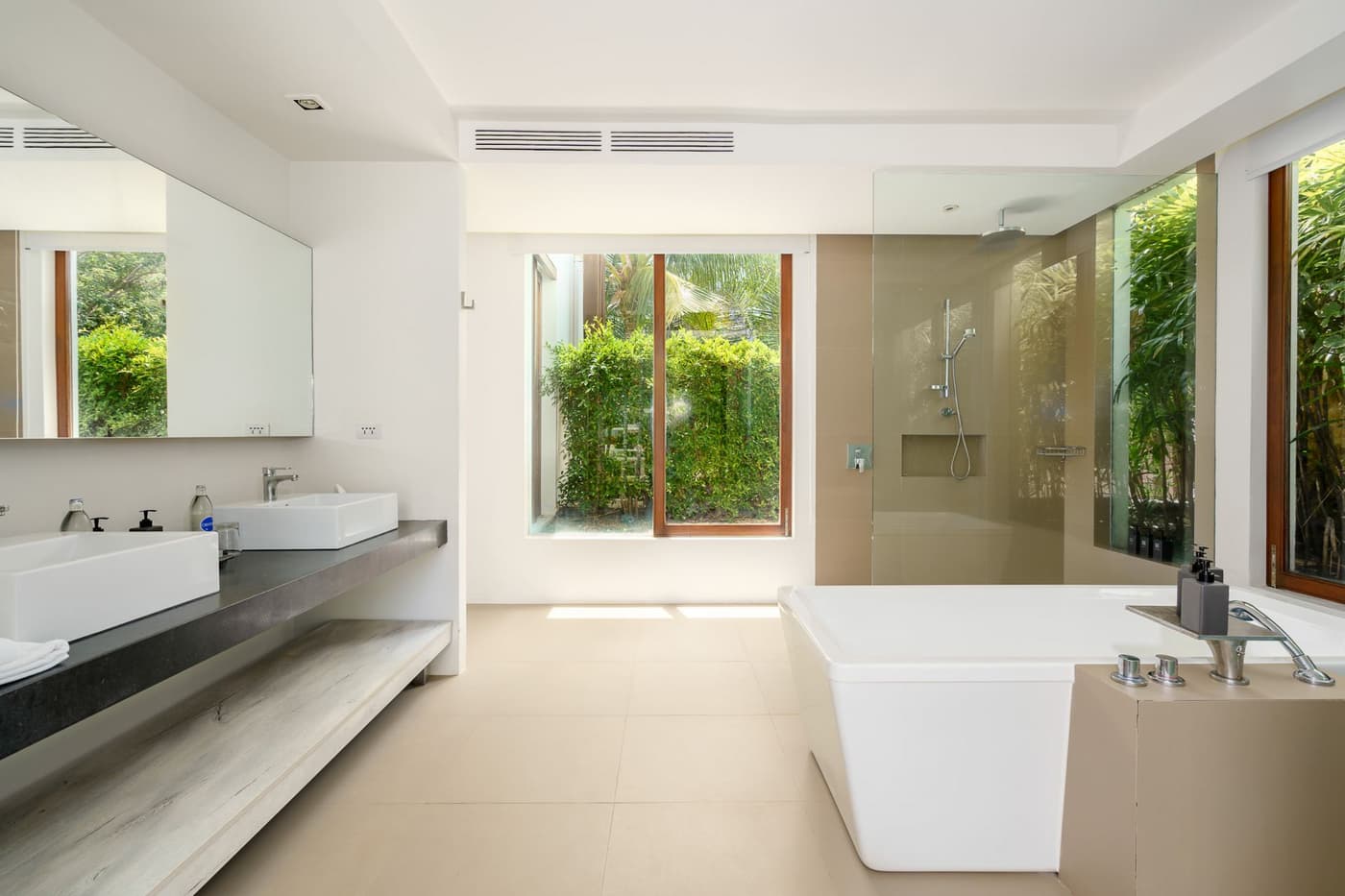 Samujana Villa 10 — luxury villa photo 3