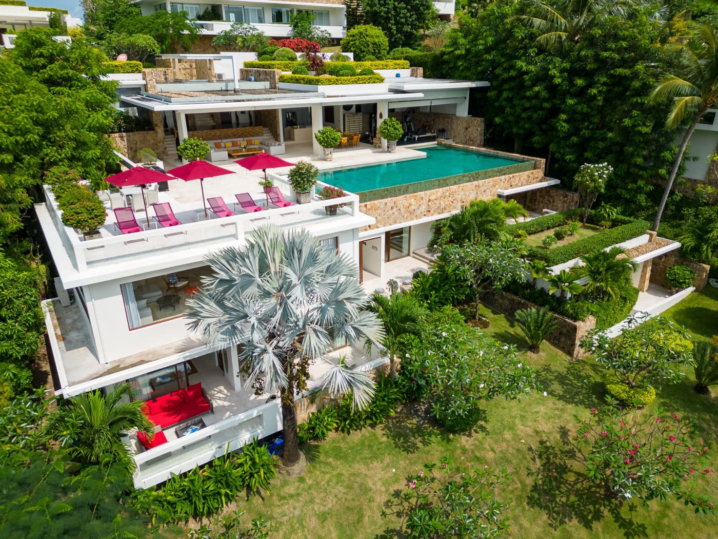 Samujana Villa 4 — luxury villa photo 1