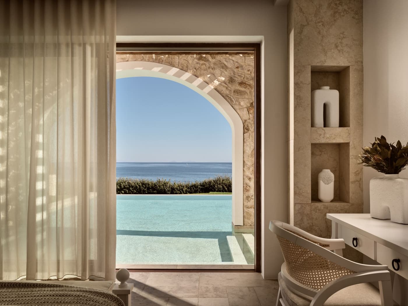 Three Bedroom Sea front Pool Villa — luxury villa photo 1