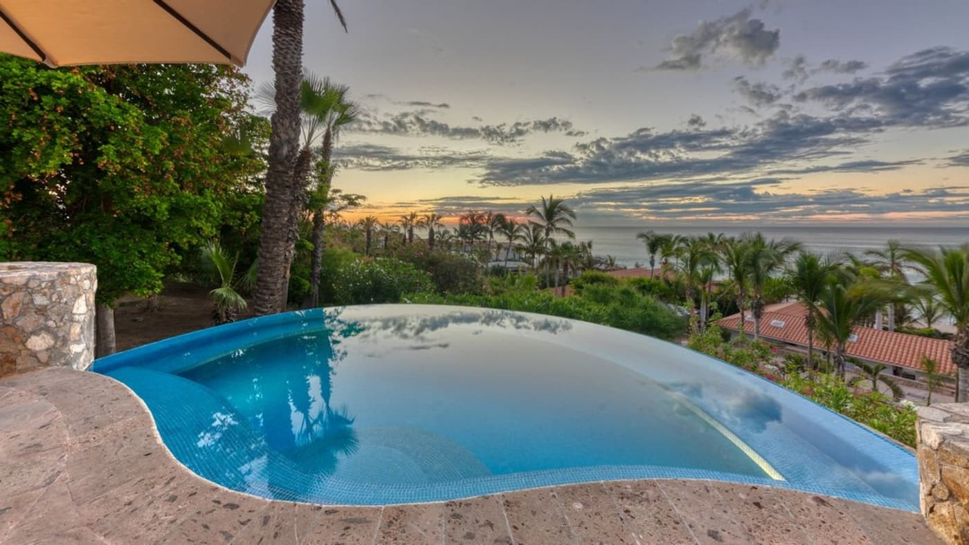 Villa Mariposa — luxury villa photo 2