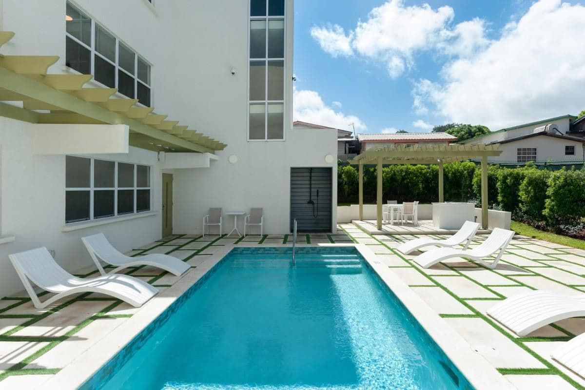 Coral Beach 105, Road View, — luxury villa photo 1