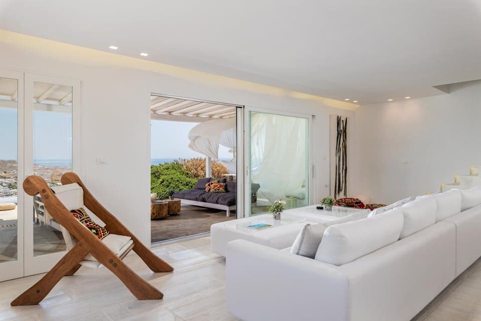 Psarou Villa — luxury villa photo 35