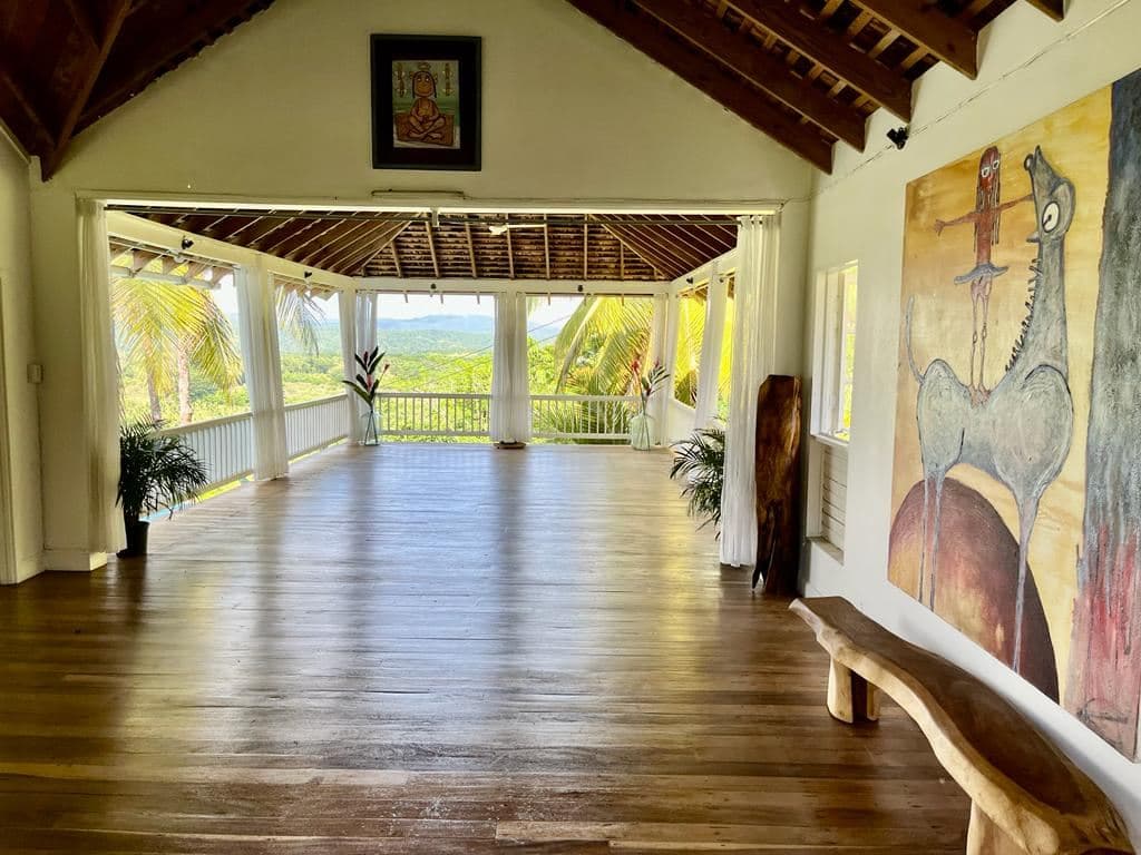Coach House — luxury villa photo 38