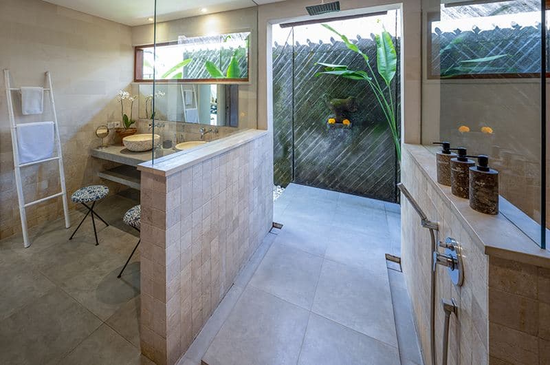 Abaca Complex — luxury villa photo 2