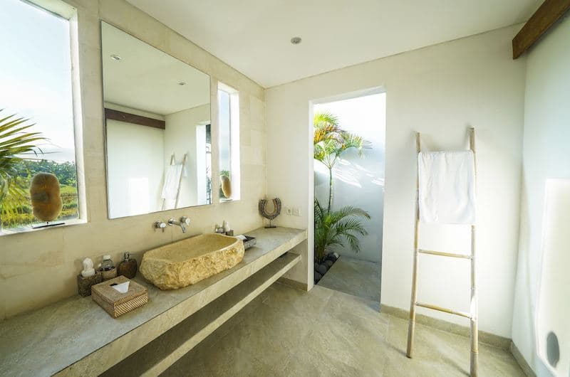 Villa Nyoman — luxury villa photo 2