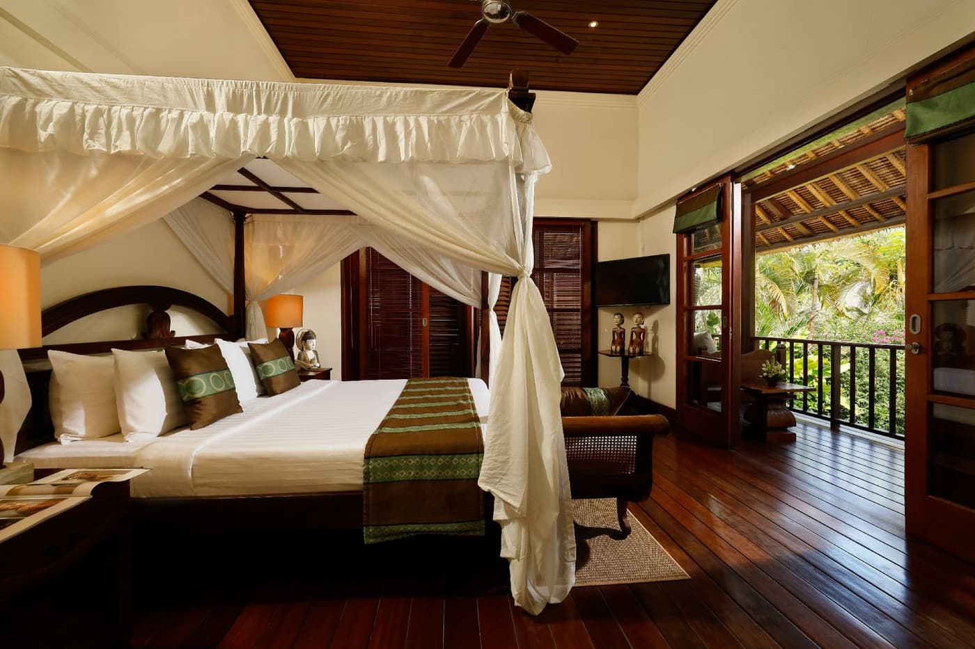 Villa Nayra — luxury villa photo 1