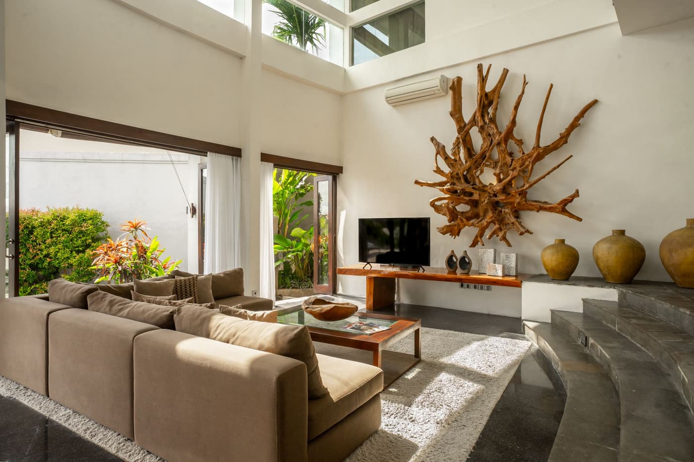 Villa Oshra — luxury villa photo 3