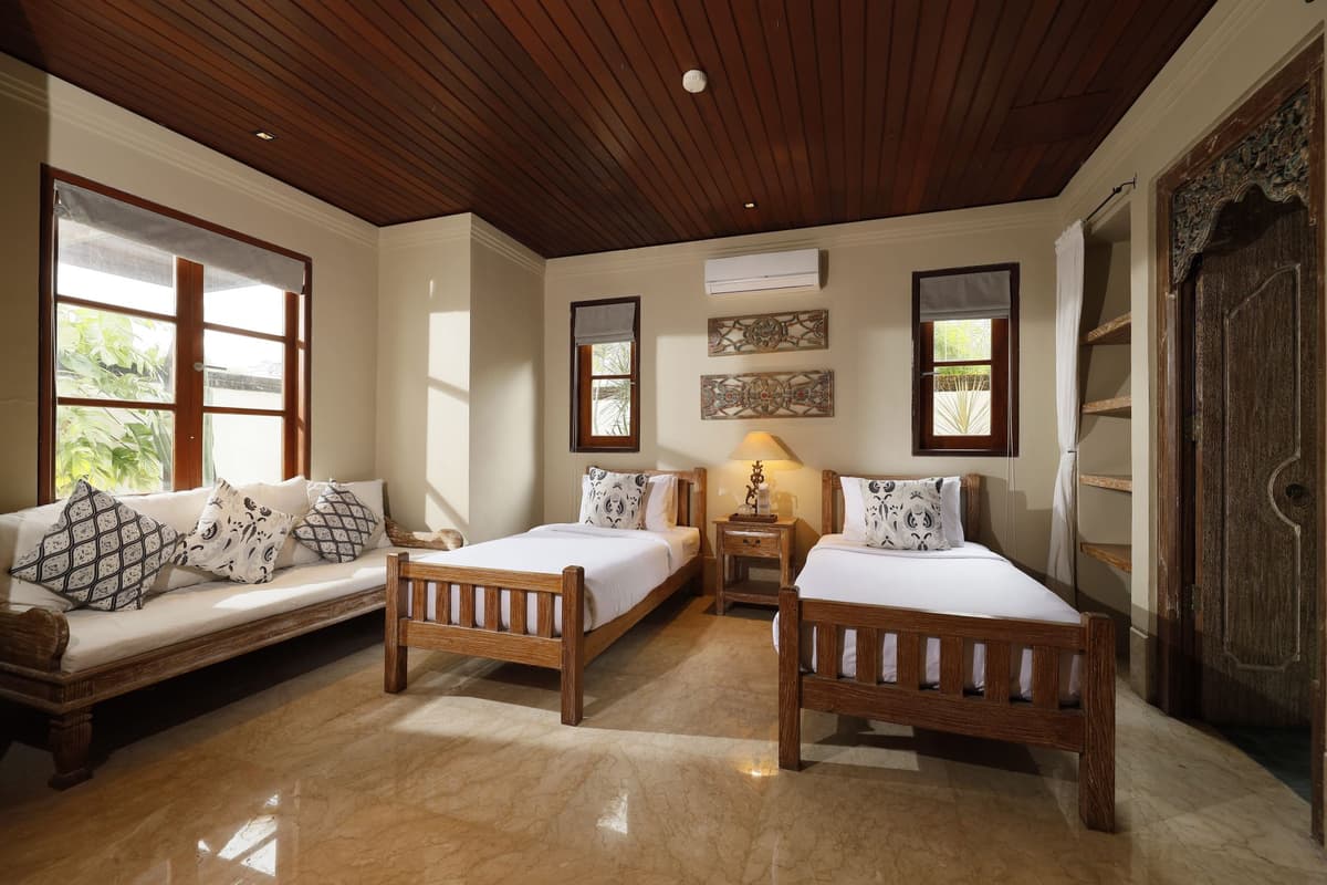 Villa Grasshopper — luxury villa photo 1