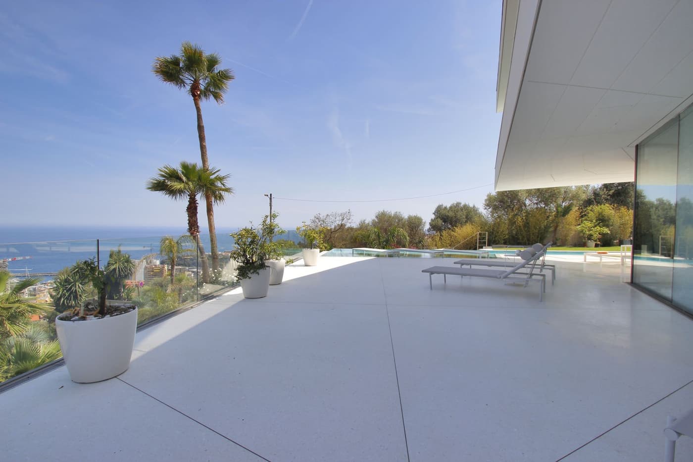 Villa Golden Eye — luxury villa photo 2