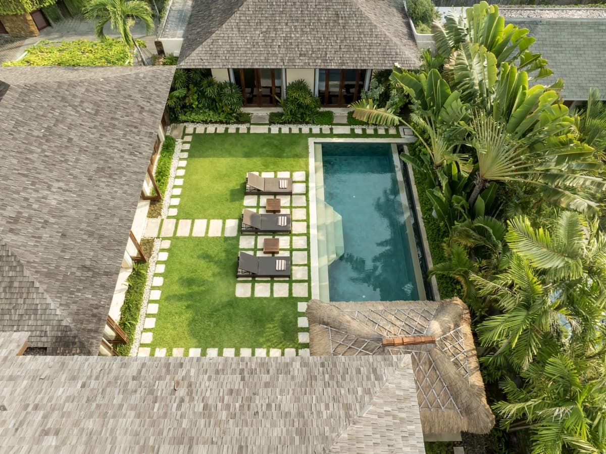 Villa The Suar Seminyak — luxury villa photo 1