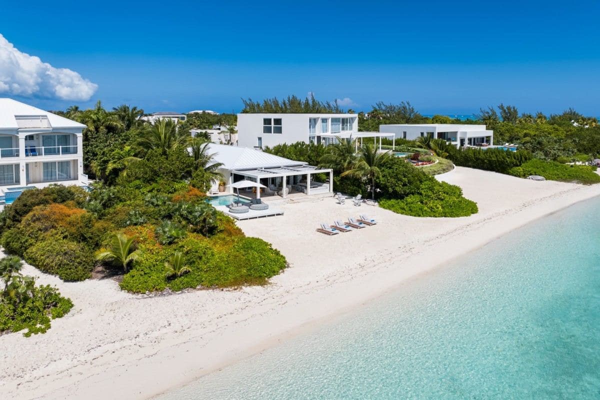 Villa Aquazure — luxury villa photo 1