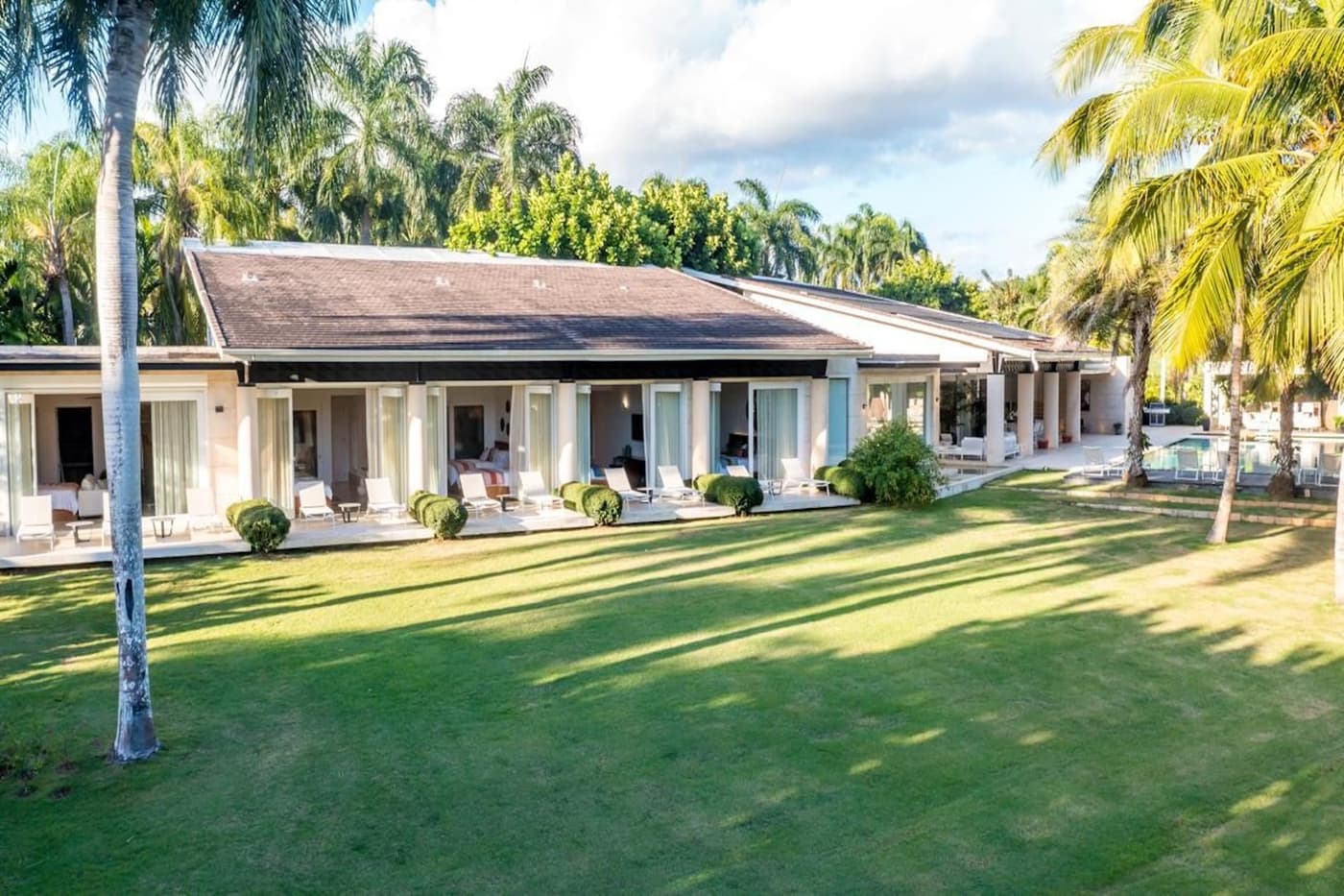 Casa Batey — luxury villa photo 2