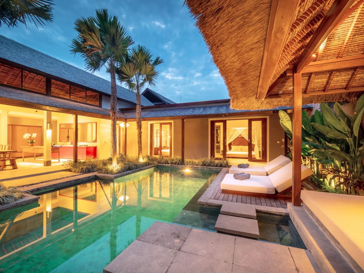 Bumbak Helliconia — luxury villa photo 41