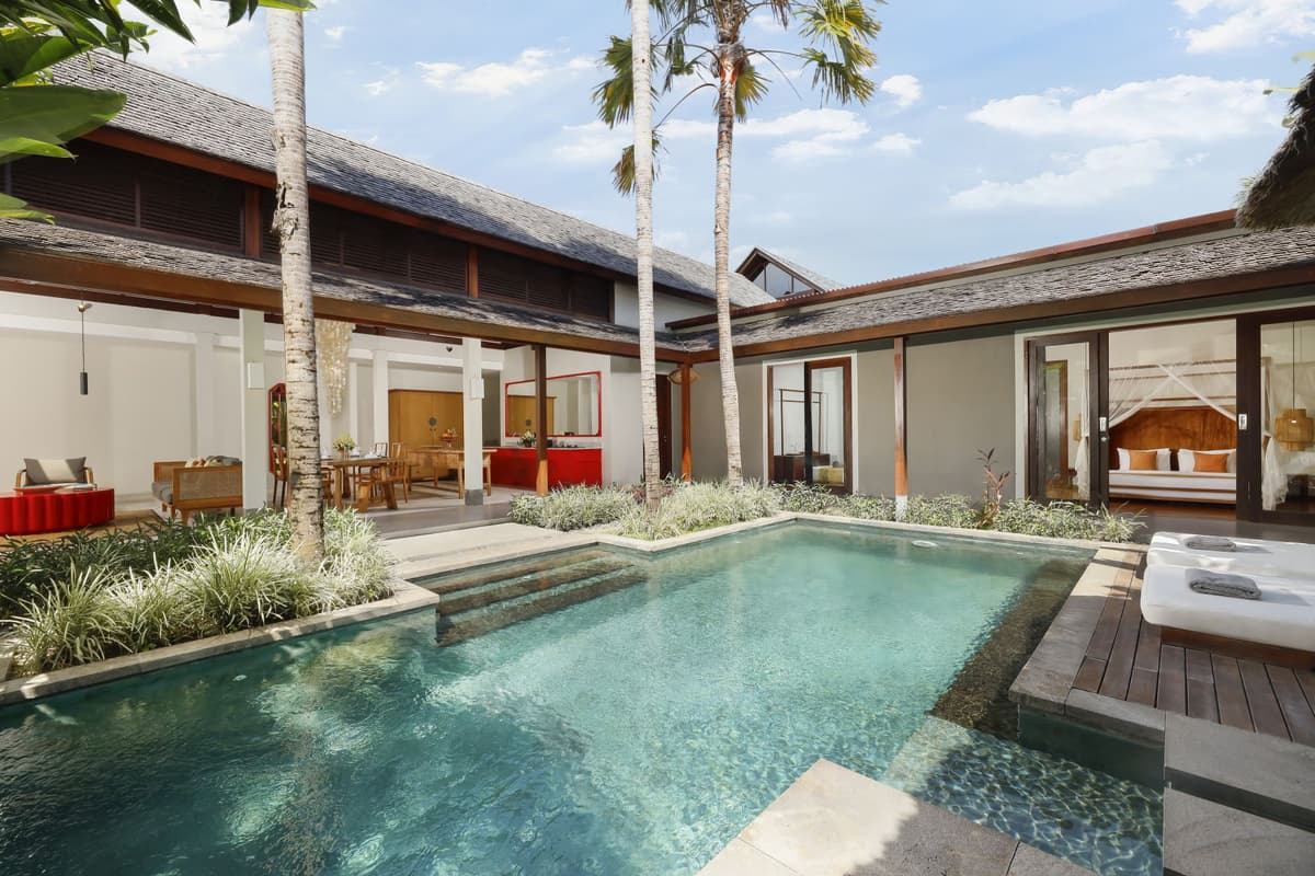 Bumbak Helliconia — luxury villa photo 1