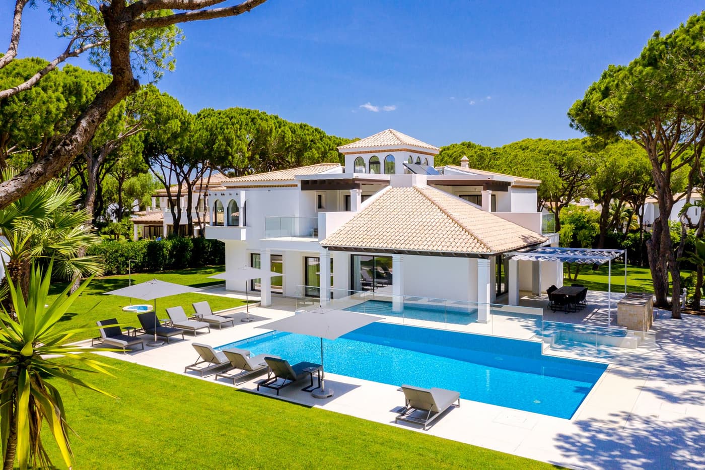 Villa M50 — luxury villa photo 3