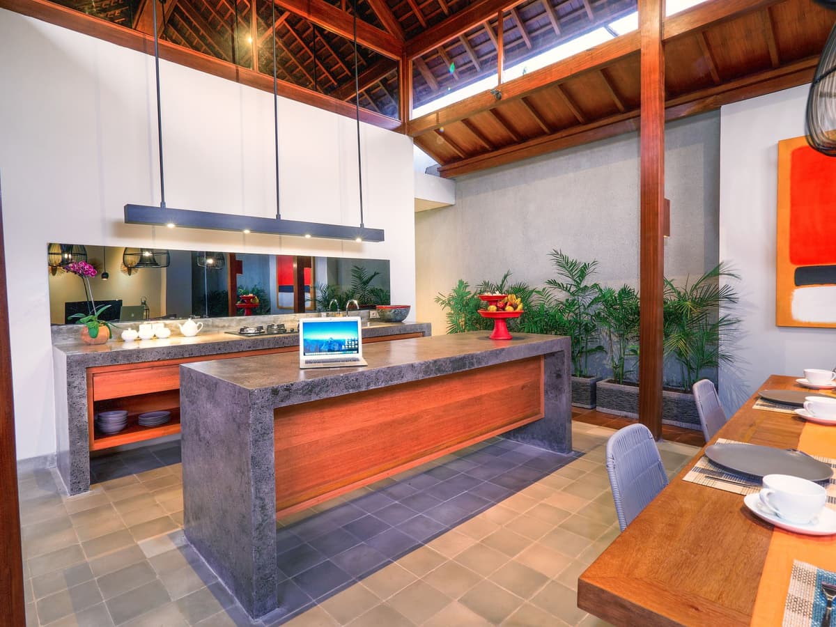 Bumbak Dahlia — luxury villa photo 32