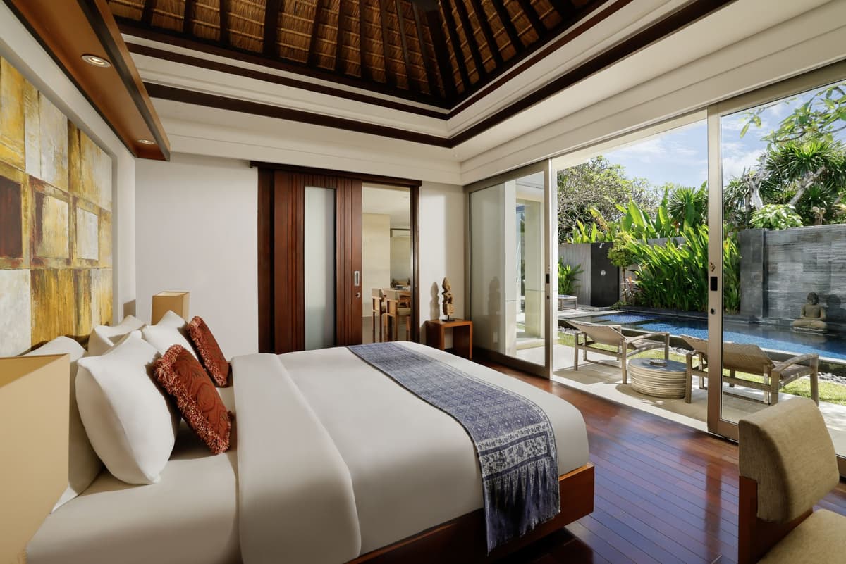 Jimbaran Bay Villas 3BR — luxury villa photo 2