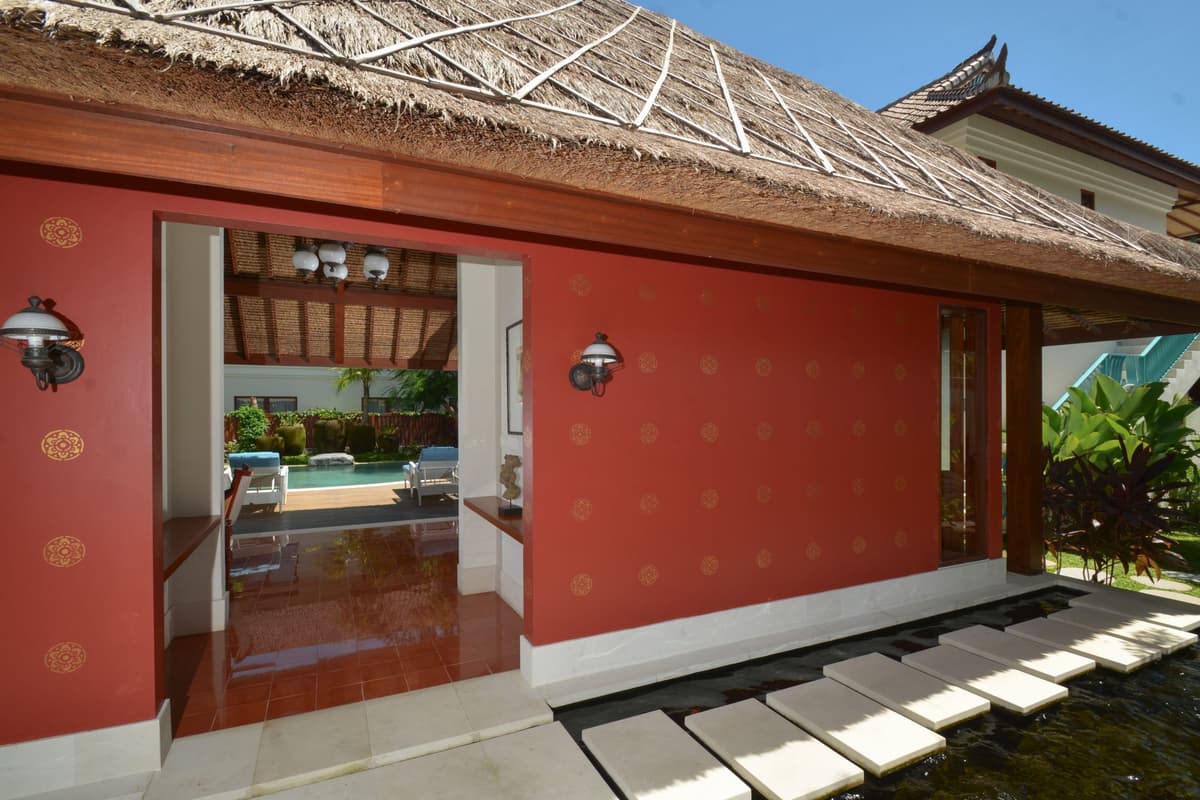 Villa Kama 5BR — luxury villa photo 2