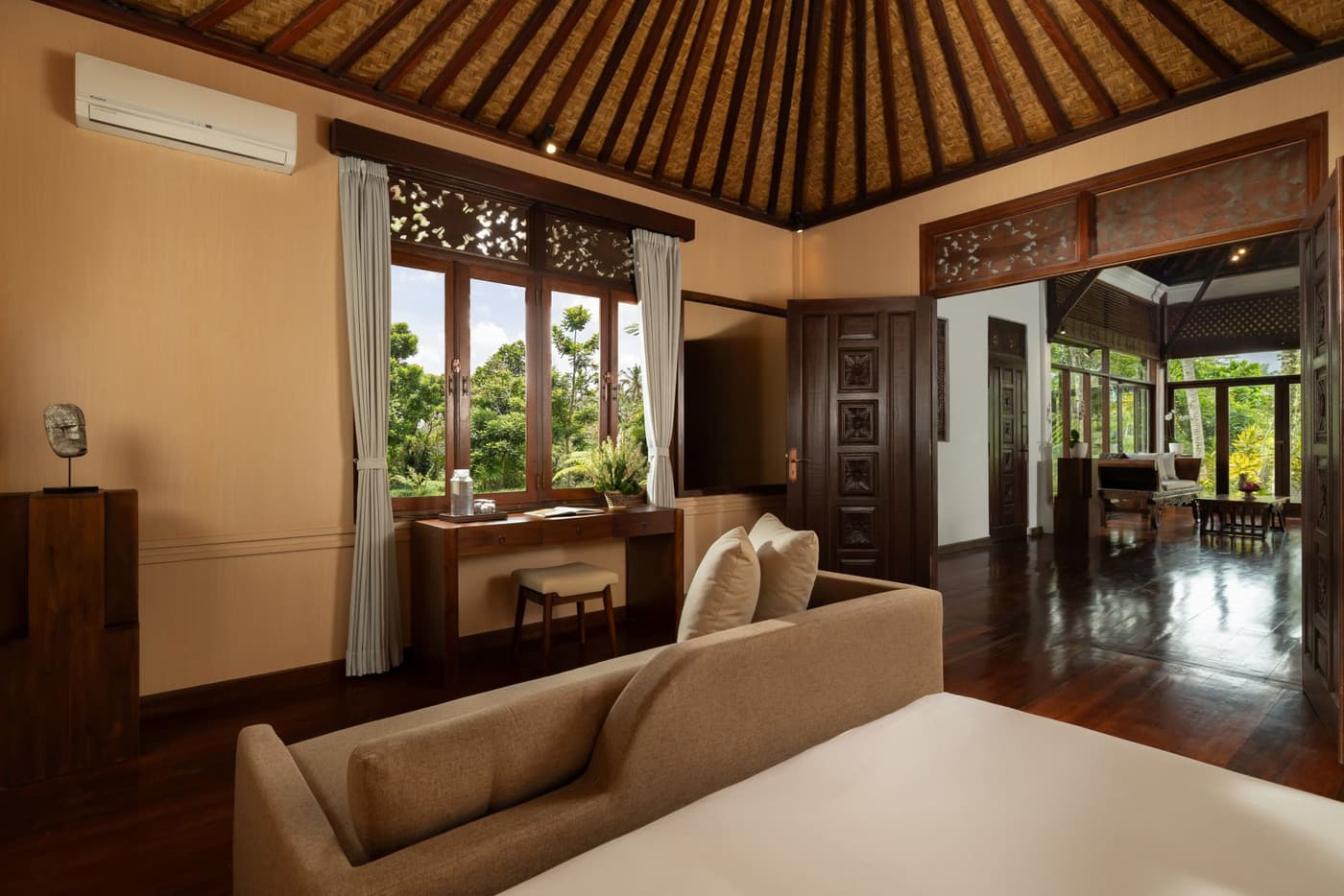 Villa Leona Suweta — luxury villa photo 19